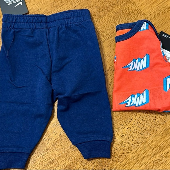 New Nike Infant Set - Bold Orange and Blue— size 3 mos - Picture 6 of 8